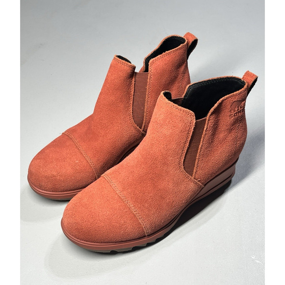 Sorel Joan of Arctic Suede Leather Chelsea Boots Womens 8 Orange Wedge Pull On - Picture 1 of 10